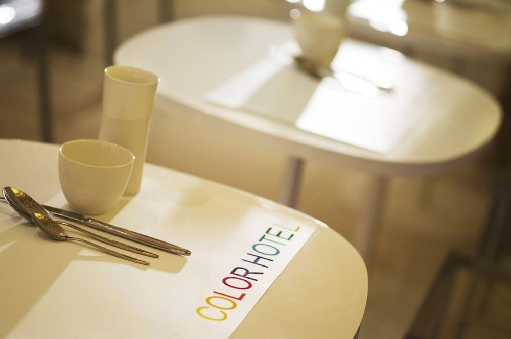 Color Design Hotel Paris Restaurante foto