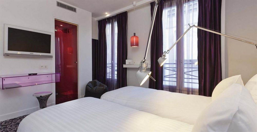 Color Design Hotel Paris Quarto foto
